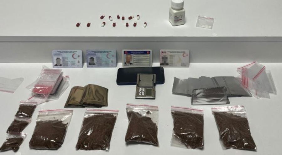 Çikolataya uyuşturucu enjekte edip sattılar