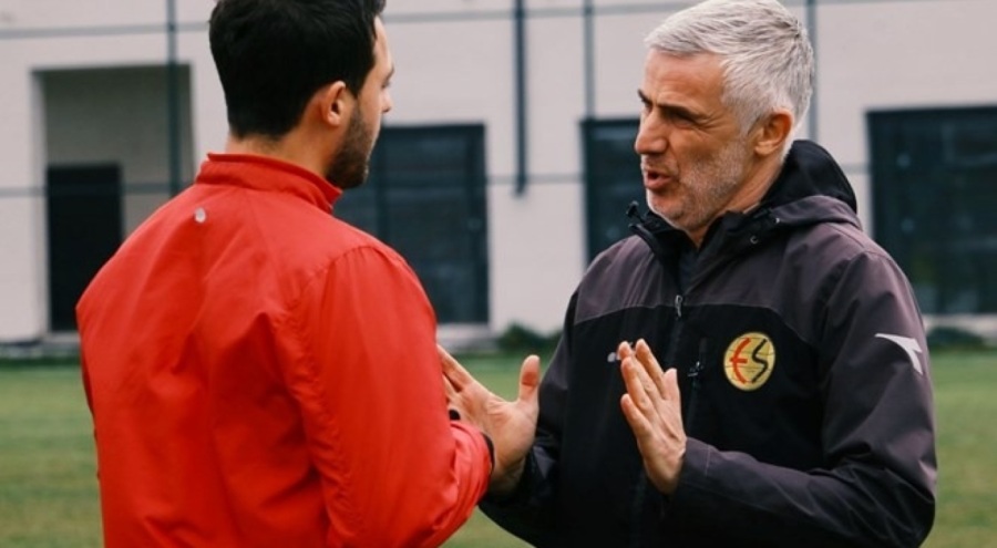 Eskişehirspor, Önder Karaveli yönetiminde ilk idmanını yaptı