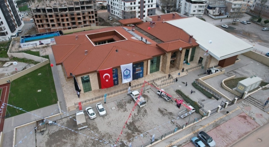 Bakan Bak, Bursa'da Yıldırım Gençlik Merkezi'nin açılışını yaptı!