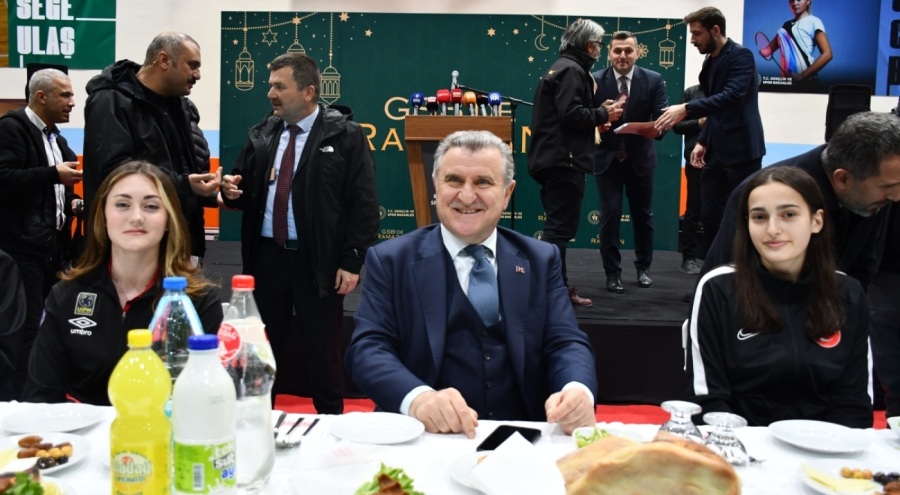 Bakan Bak, Bursa'da iftar programında konuştu!