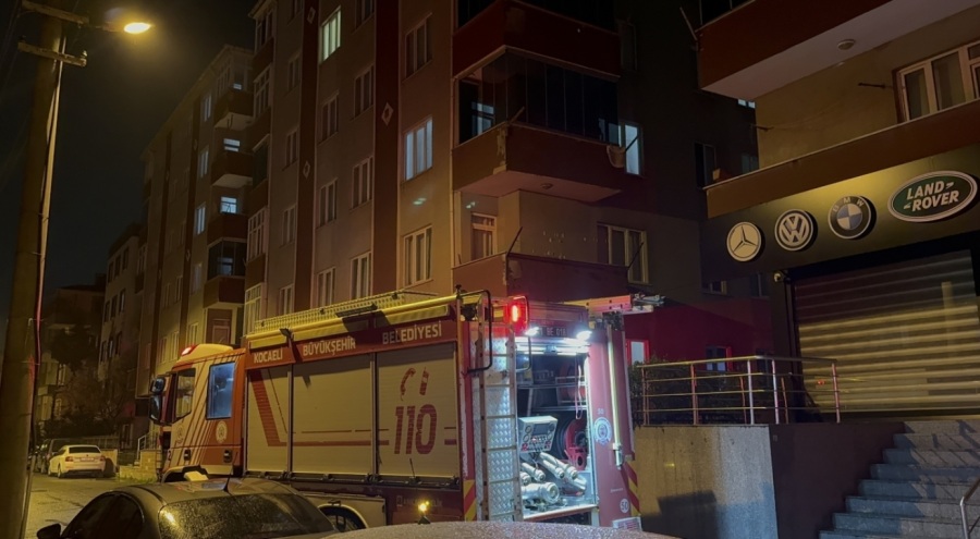 7 katlı apartmanda yangın!