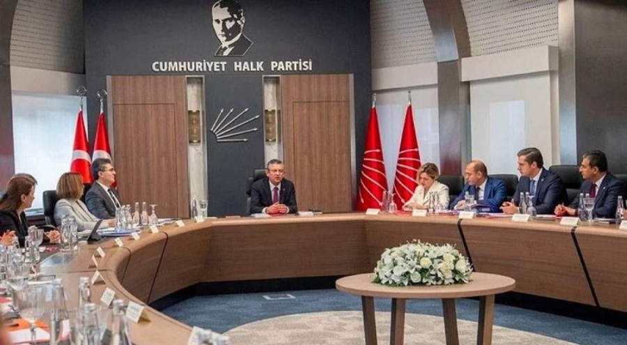 CHP'de kritik toplantı: Son düzlükte nasıl bir strateji izlenecek?