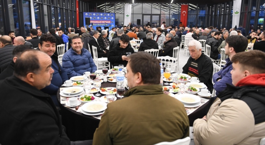 Osmangazi Belediye Başkanı Dündar, taksicilerle iftarda buluştu