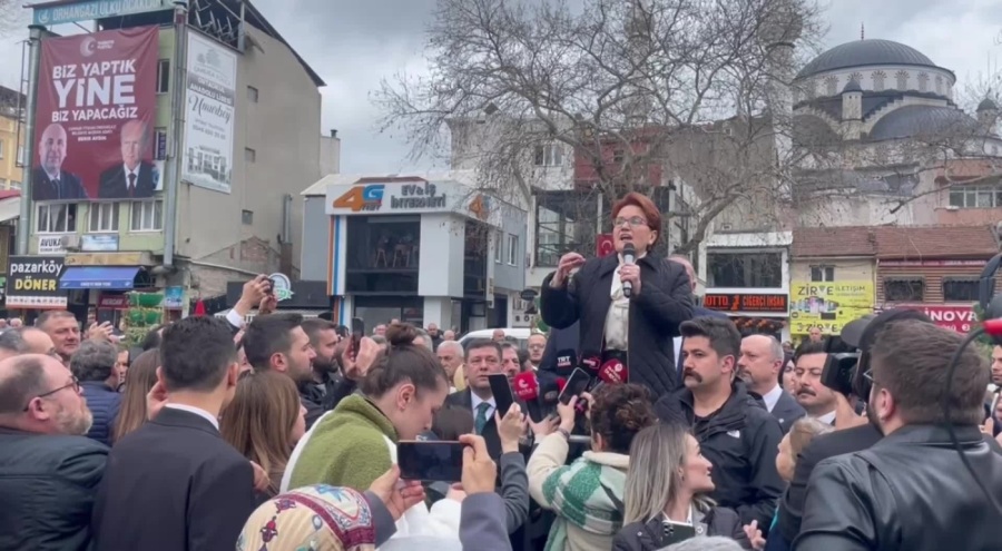 Akşener Bursa'da Erdoğan'a seslendi: 100 bin öğretmenin atamasını yap oylar senin olsun