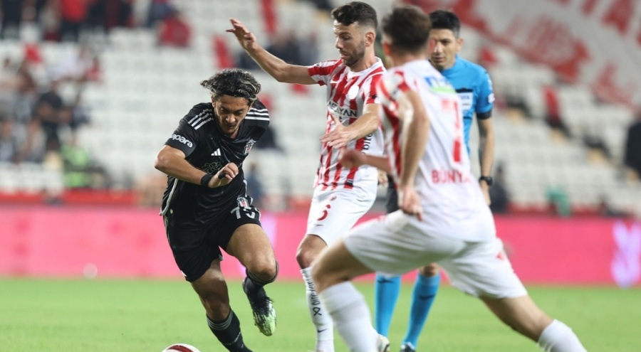 Beşiktaş ile Antalyaspor karşı karşıya geliyor!
