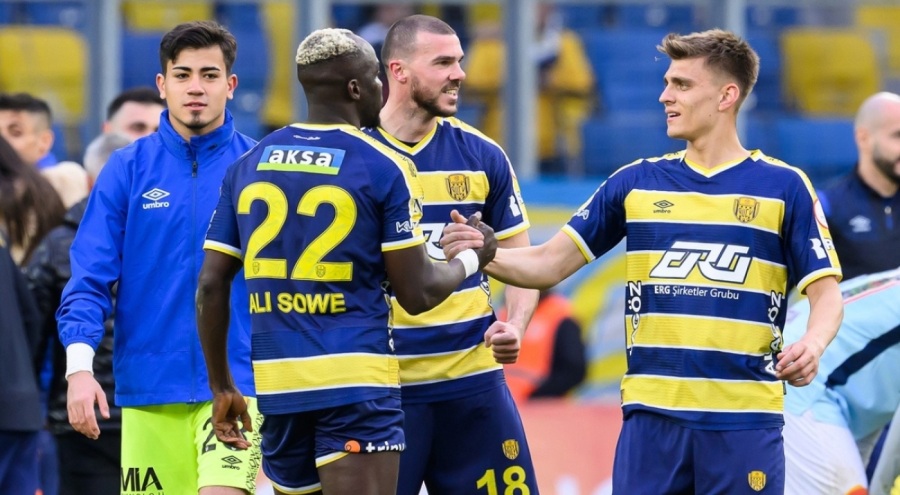 Ankaragücü Başakşehir karşısında hata yapmadı