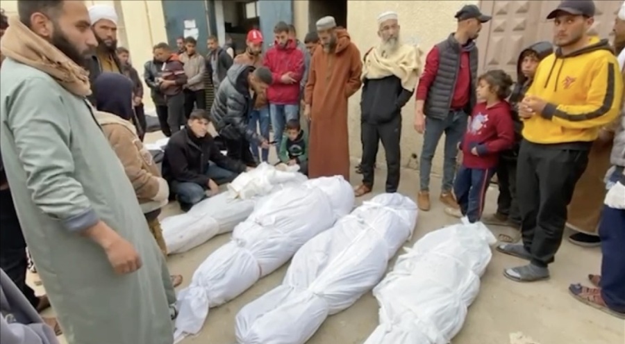 İsrail bir aileyi daha katletti