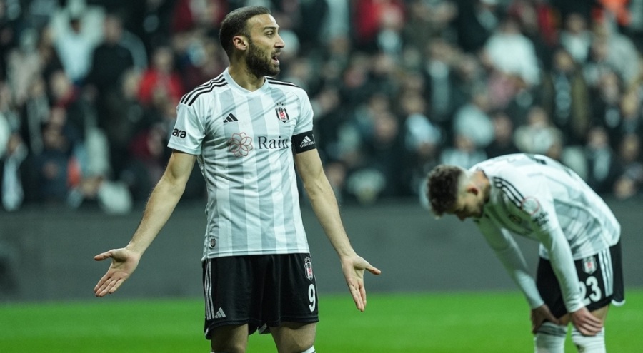 Beşiktaş, Antalyaspor'a 2-1 mağlup oldu