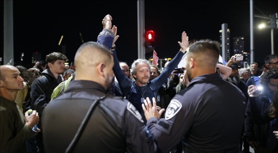 İsrail'de binlerce kişi sokaklara çıktı