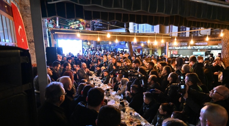 Bursa'da Tarihi Abdal Meydanında sahur programı düzenlendi