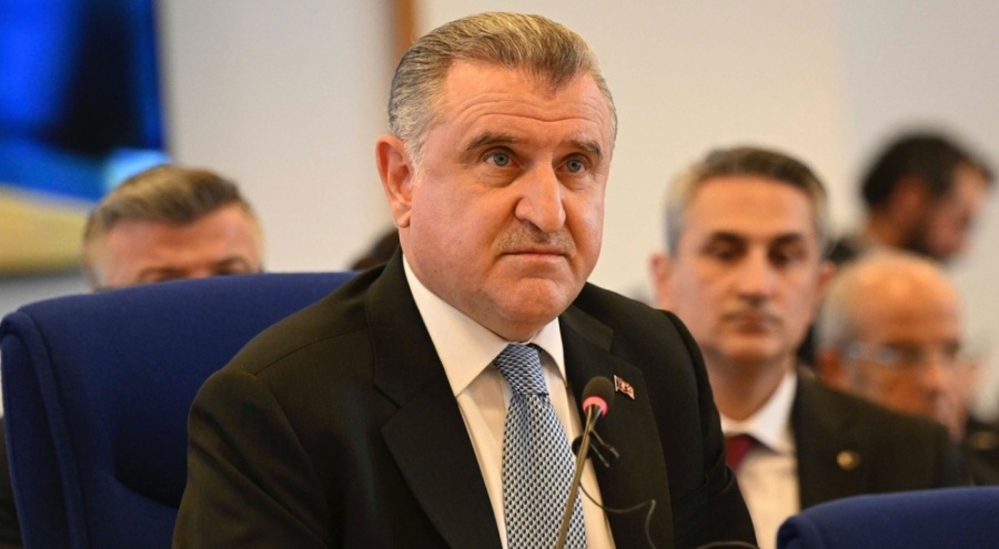 Bakan Bak: Yaşananlar sporun ruhuna yakışmamaktadır