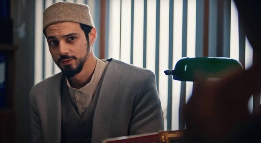 'Kızıl Goncalar'a Cüneyd'in babası geliyor