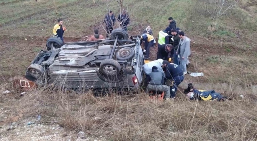 Malatya'da tekeri patlayan otomobil şarampole uçtu: Çok sayıda yaralı!