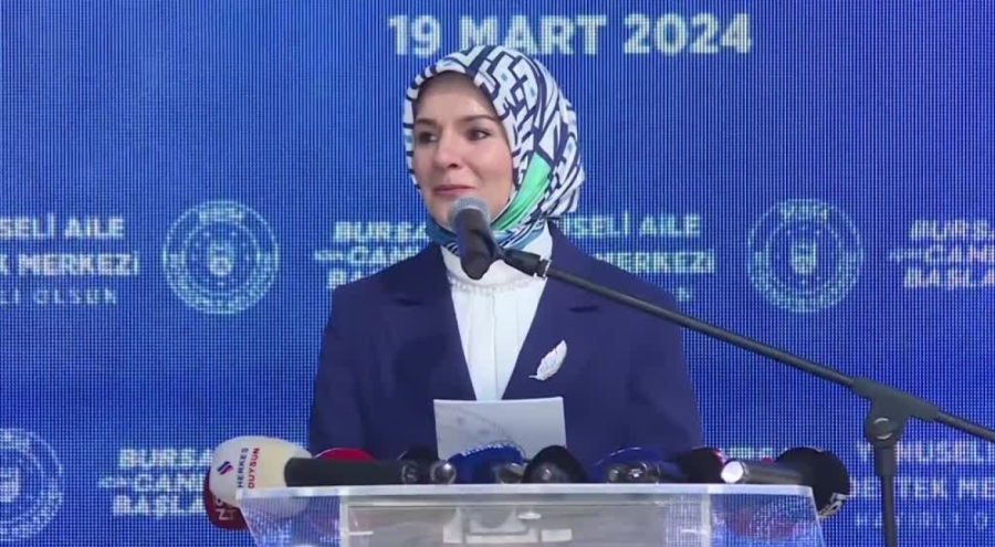 Bakan Göktaş, Bursa'da ücretsiz kreş hizmeti sunacak merkezin açılışını yaptı