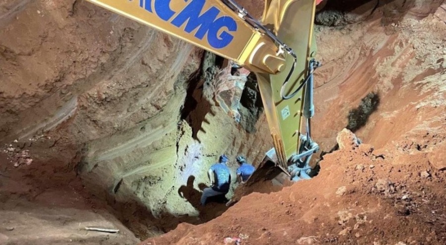 Altın arayan define avcısı göçük altında kalarak can verdi