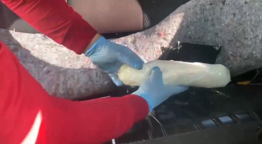 Otomobilin yakıt tankından kilolarca eroin çıktı