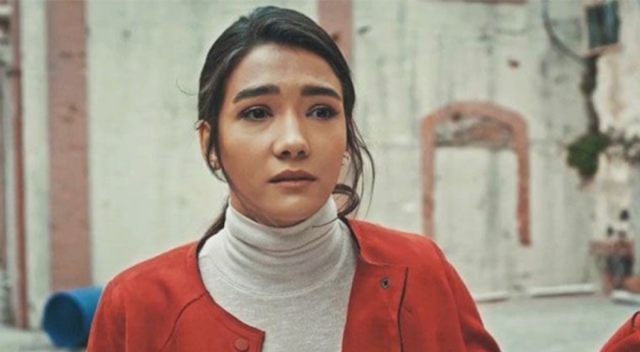 Aybüke Pusat Charlie Chaplin'in tiyatro oyununda yer alacak