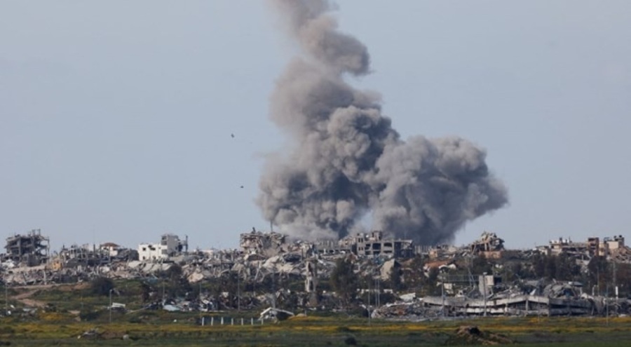 İsrail savaş uçakları Gazze'de evi bombaladı