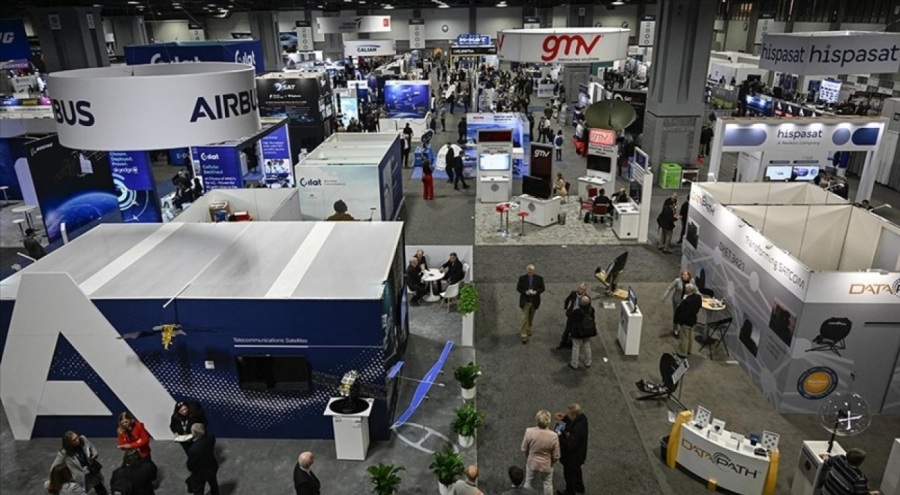 Türk firmaları dünyanın en büyük uydu fuarında boy gösterdi