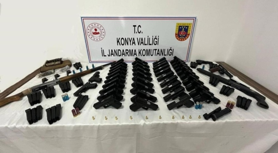Konya'da jandarmadan silah kaçakçılarına operasyon