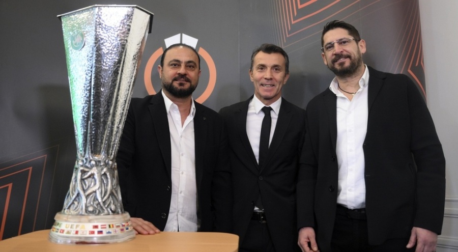 Galatasaraylı eski yıldızlar UEFA kupasıyla buluştu