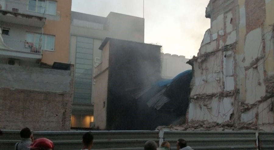 Atık deposunda çıkan yangın paniğe yol açtı