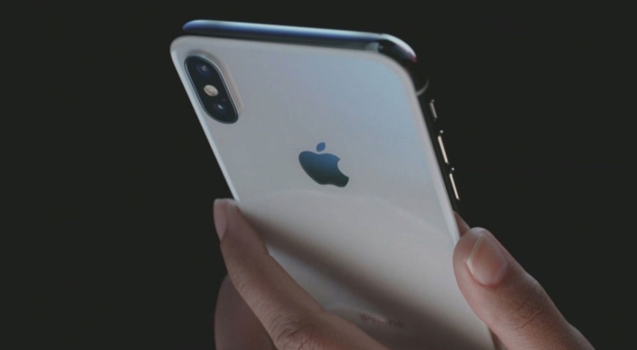 Apple'a şok suçlama! iPhone üzerindeki kontrolü...