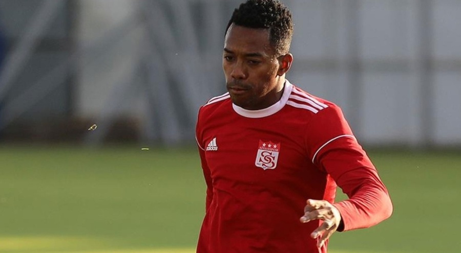 Robinho, tecavüz suçlamasıyla tutuklandı