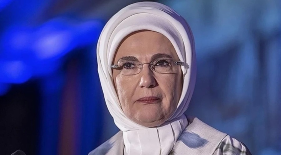 Emine Erdoğan'dan 'koruyucu aile' paylaşımı