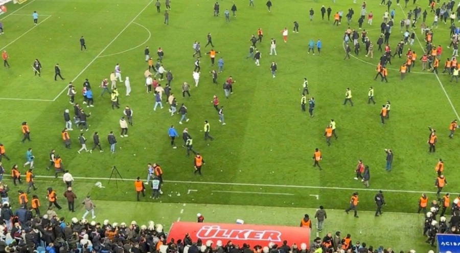 Fenerbahçe'de 4 isim PFDK'ya sevk edildi