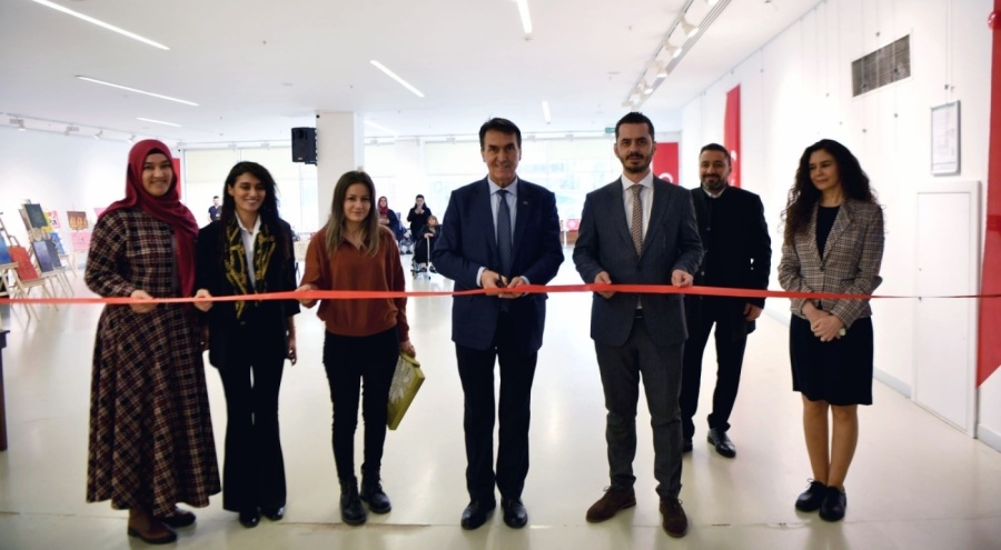 Bursa Osmangazi'de Yaşlılar Haftası sergisi düzenlendi