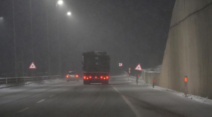 Kastamonu'da lapa lapa kar sürprizi