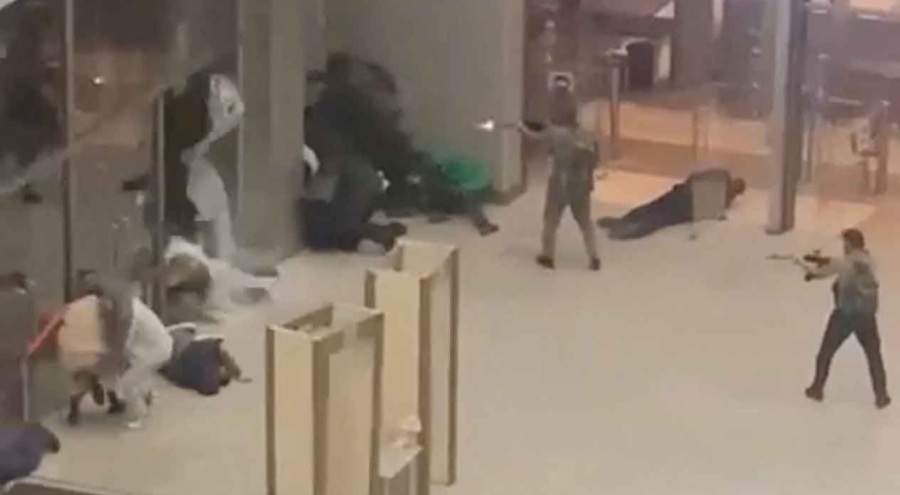 Moskova'daki 60'dan fazla kişinin öldüğü kanlı terör saldırısıyla ilgili dehşete düşüren yeni görüntüler