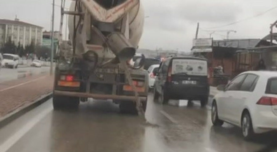 Bursa sokaklarında 'beton' kirliliği!