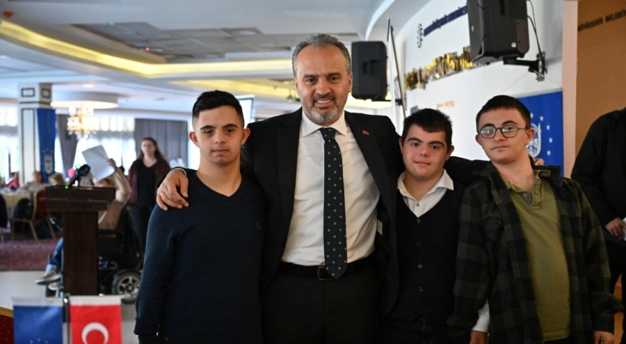 Bursa Büyükşehir Belediye Başkanı Aktaş, engelliler ile yaşlılara yönelik projelerini açıkladı