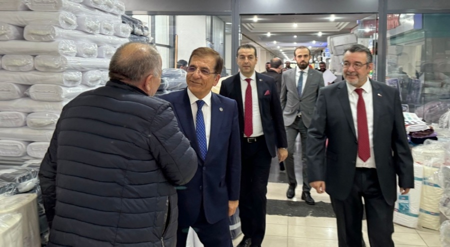 Yeniden Refah Partisi Bursa Büyükşehir Belediye Başkan Adayı Yalçın, BUTTİM esnafını ziyaret etti