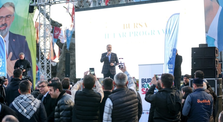 Bakan Yerlikaya, Kestel'de vatandaşlarla iftarda buluştu
