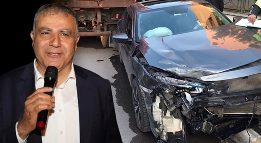 CHP Hatay Milletvekili Mehmet Güzelmansur trafik kazası geçirdi