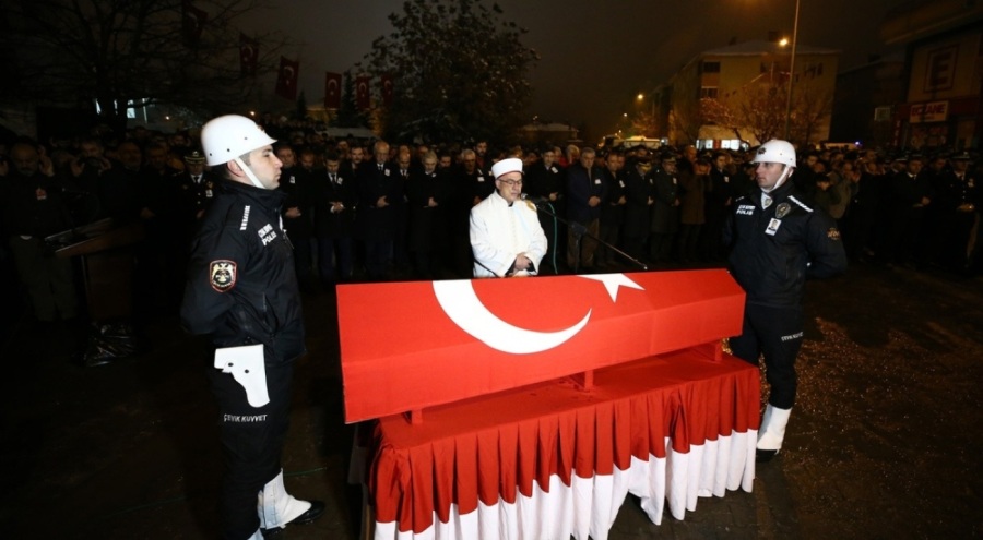 Kazada şehit düşen polis Furkan Bor son yolculuğuna uğurlandı