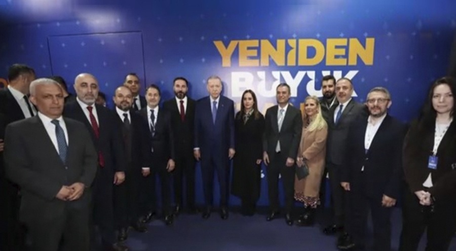 Erdoğan miting sonrası gazetecilerle bir araya geldi