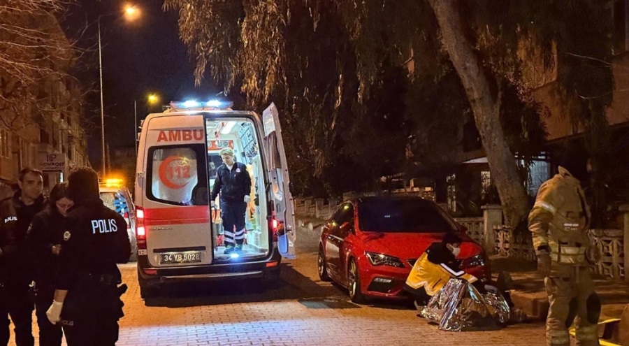 Korkutan yangın: Dumandan etkilenen 2 kişi hastaneye kaldırıldı