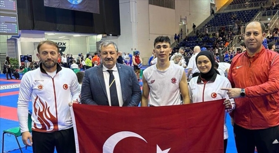 Milli kick boksçular İtalya'da 14 madalya kazandı