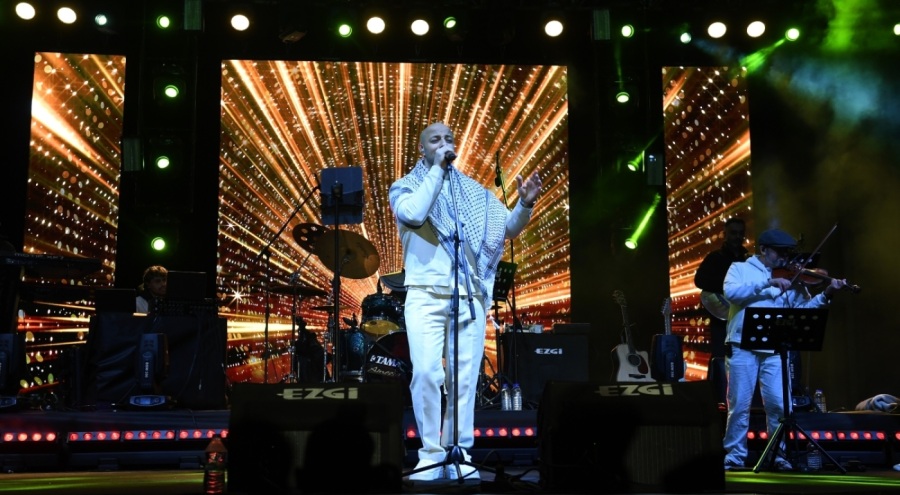 Maher Zain, Osmangazi Meydanı'nda konser verdi