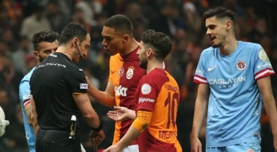 Hugh Dallas ile Abdulkadir Bitigen arasında olay konuşma!