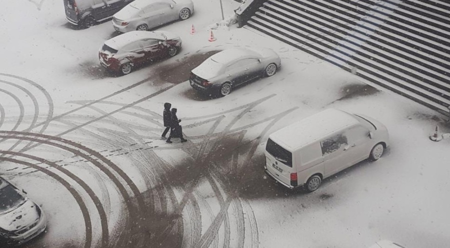 Ağrı'da mart sonunda kar yağışı!