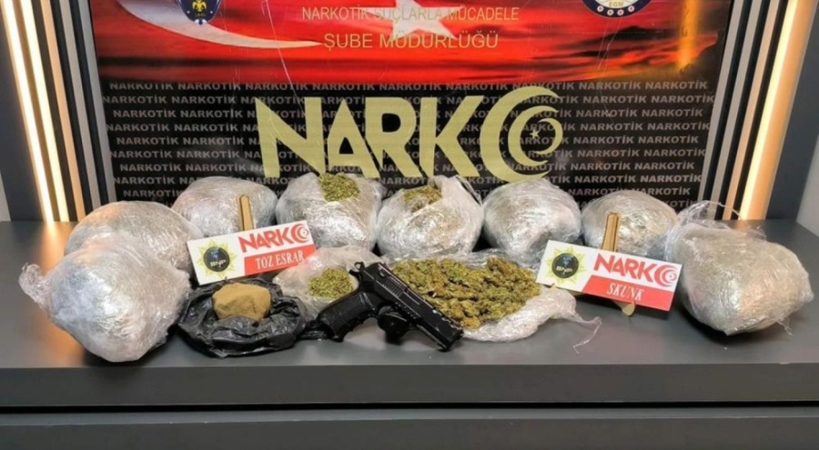 Polisten kaçarken attıkları kutuda uyuşturucu bulundu