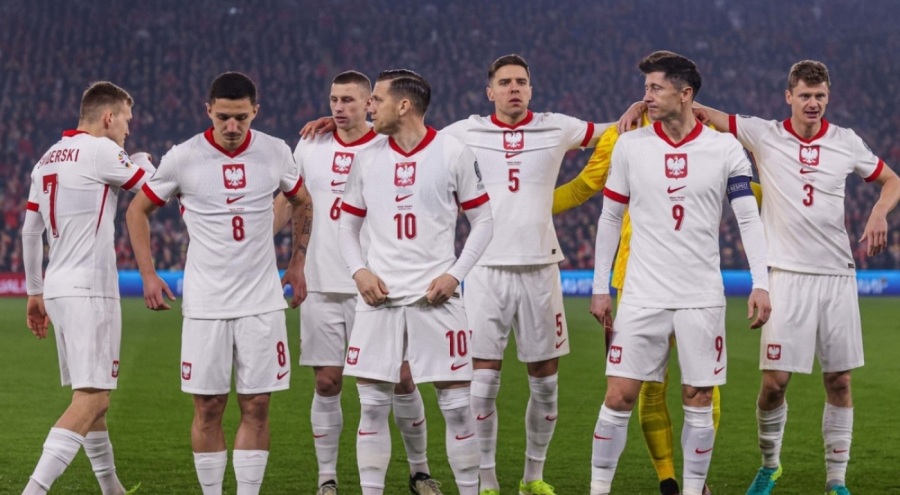EURO 2024'te son bileti Polonya kaptı!