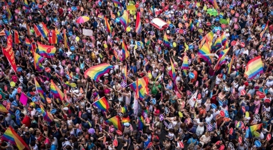Tayland'da eşcinsel evliliğe ilk onay verildi