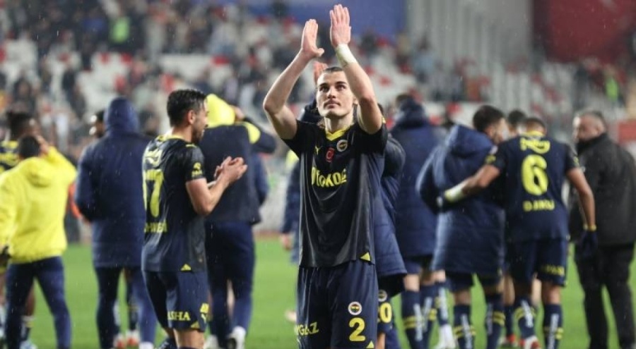 Fenerbahçe'de Çağlar Söyüncü için gelişme