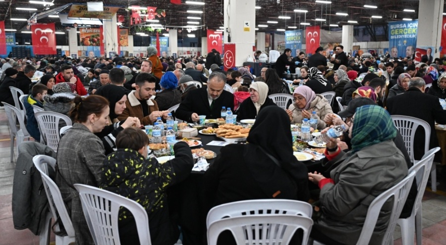 Bursa Büyükşehir Belediye Başkanı Aktaş, Mustafakemalpaşa'da vatandaşlarla buluştu